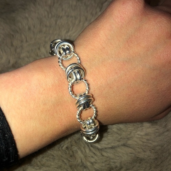 STERLING Silver Circles Hoops Bracelet w Twisted Links Toggle Clasp Heavy 8” 34g - Picture 3 of 8